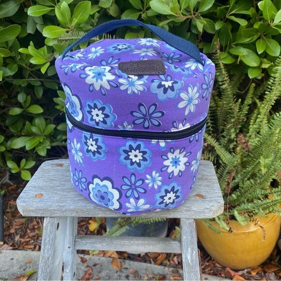 Lot of 25 Young Living Essential Oils & Abrazo Designs Diffuser Carrying Case - Picture 6 of 10